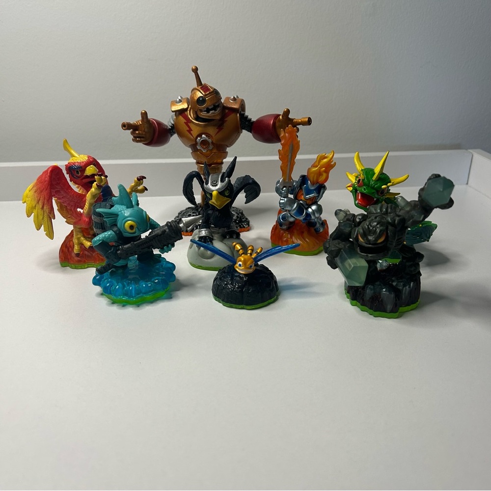 Assorted Skylanders Figures - Set Of 8